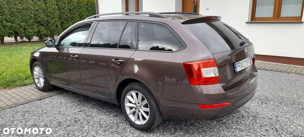 Skoda Octavia 1.6 TDI DPF FAMILY - 4