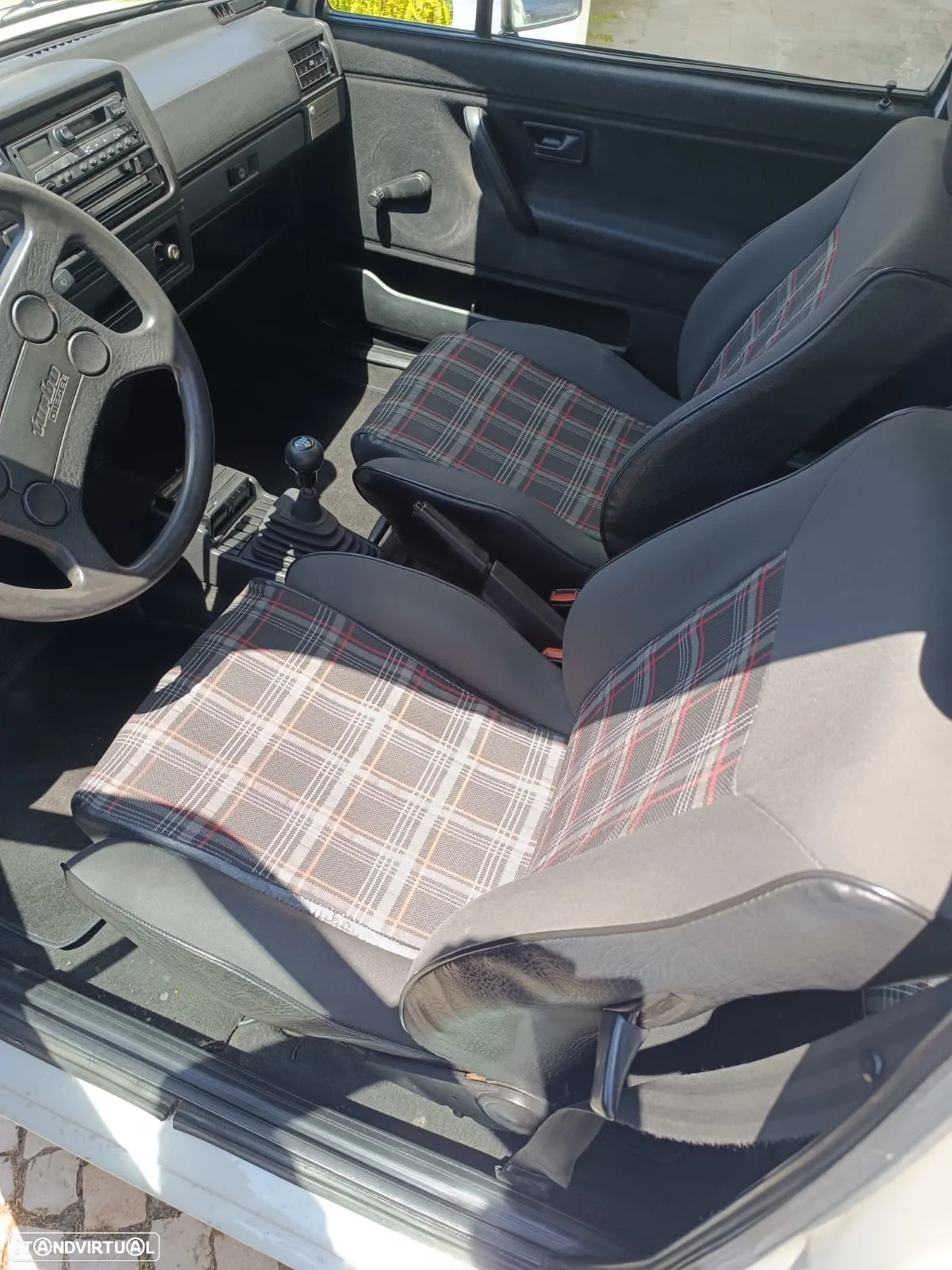 VW Golf 1.6 GTD - 12