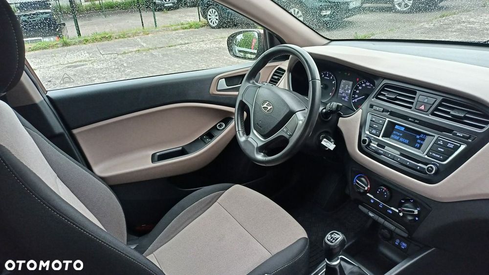 Hyundai i20 1.2 Select - 28