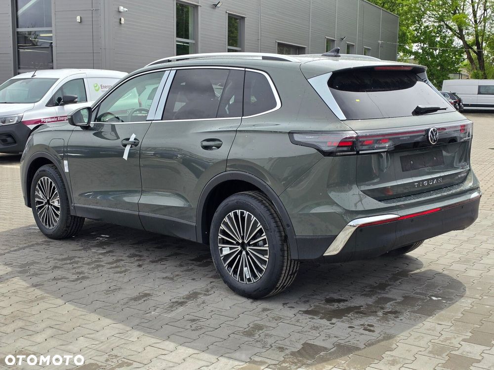 Volkswagen Tiguan 1.5 eHybrid PHEV 150kW Elegance DSG - 13