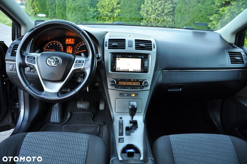 Toyota Avensis Touring Sports 1.8 Multidrive S Comfort - 2