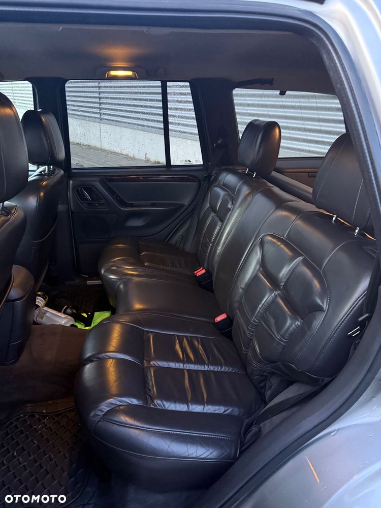 Jeep Grand Cherokee - 10