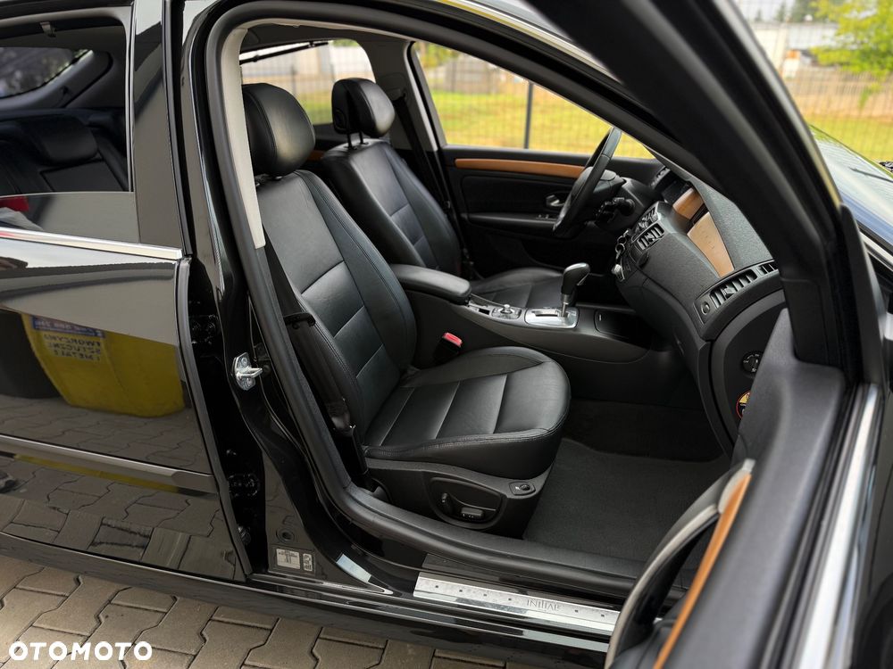 Renault Laguna 2.0T Initiale - 25