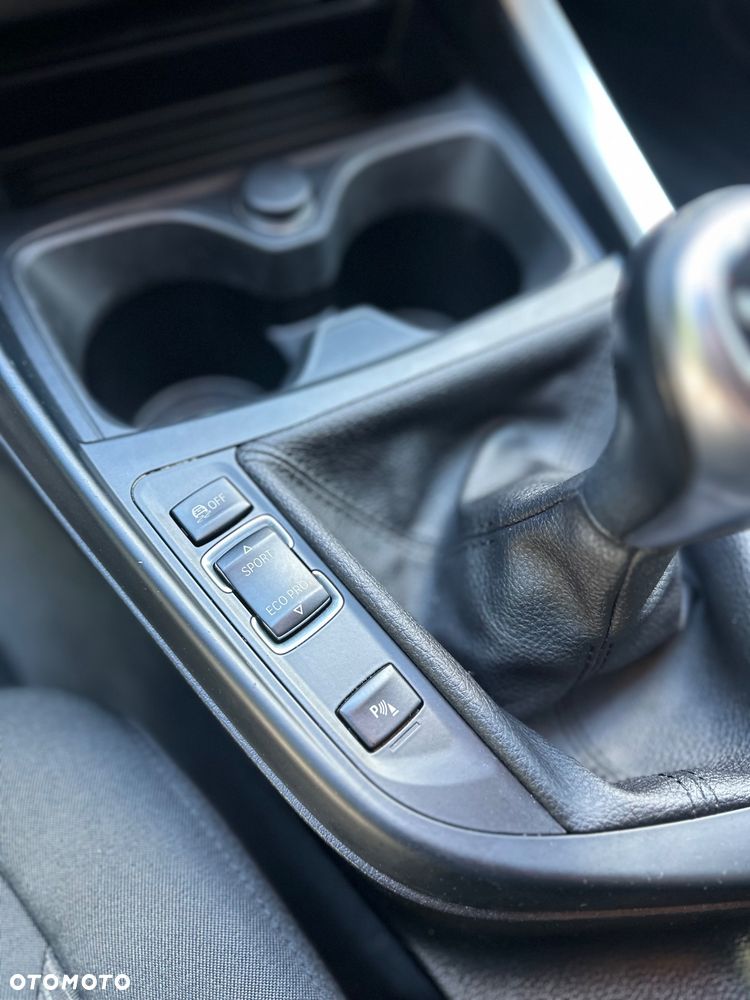 BMW Seria 1 116d EfficientDynamics Advantage - 21