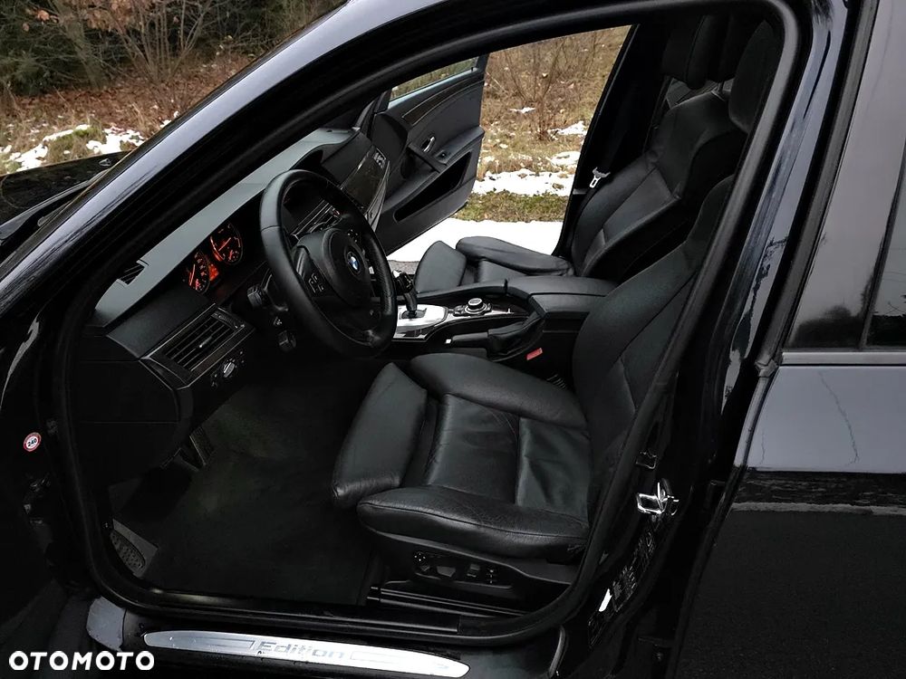 BMW Seria 5 530d Sport-Aut Edition Sport - 23