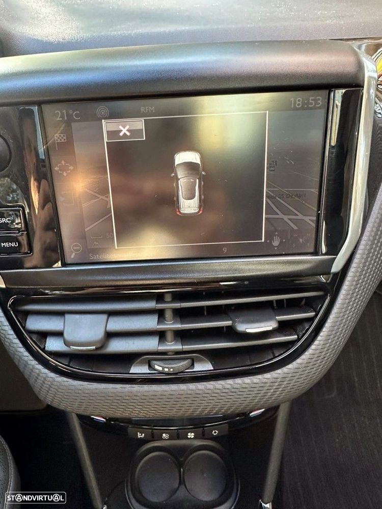 Peugeot 2008 1.2 PureTech Allure - 9