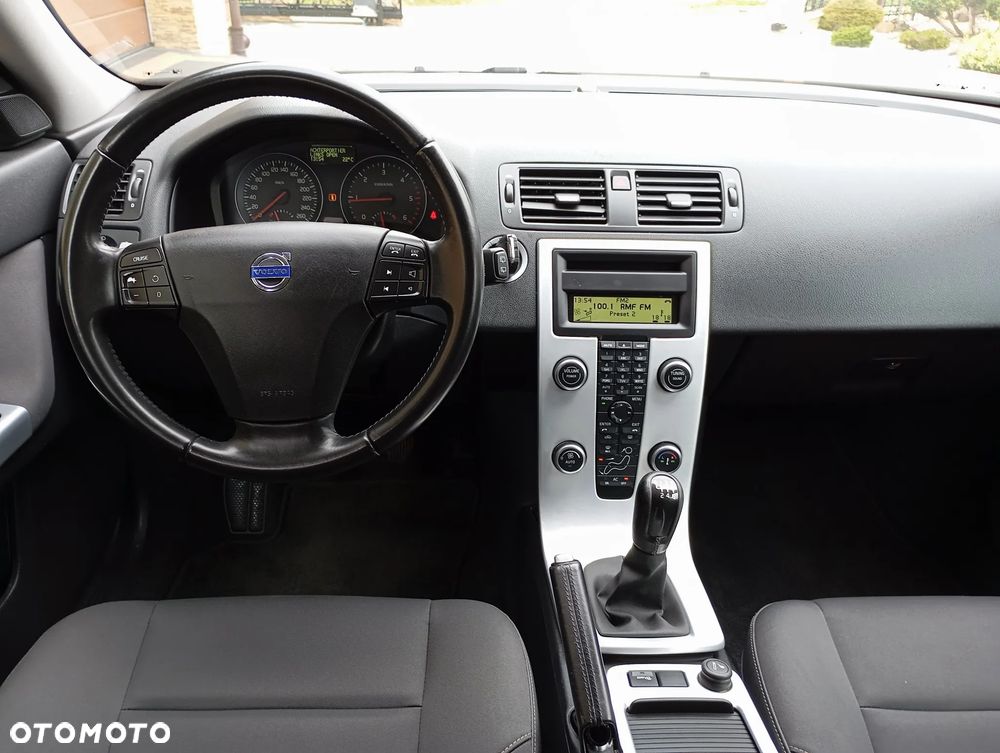 Volvo V50 DPF D2 Summum - 19