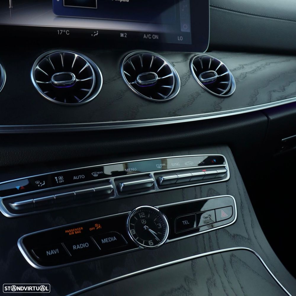 Mercedes-Benz E 300 d AMG Line - 22
