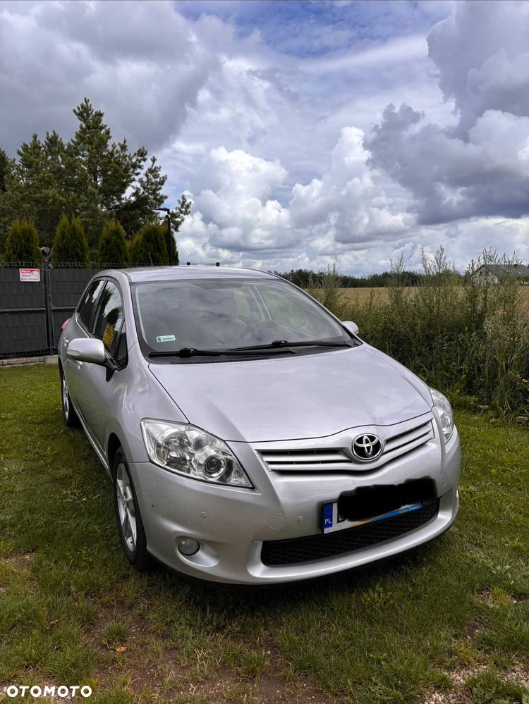 Toyota Auris - 2