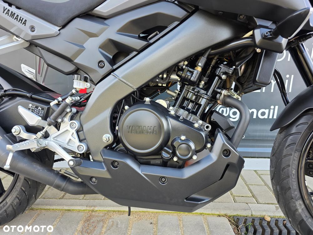 Yamaha MT - 22