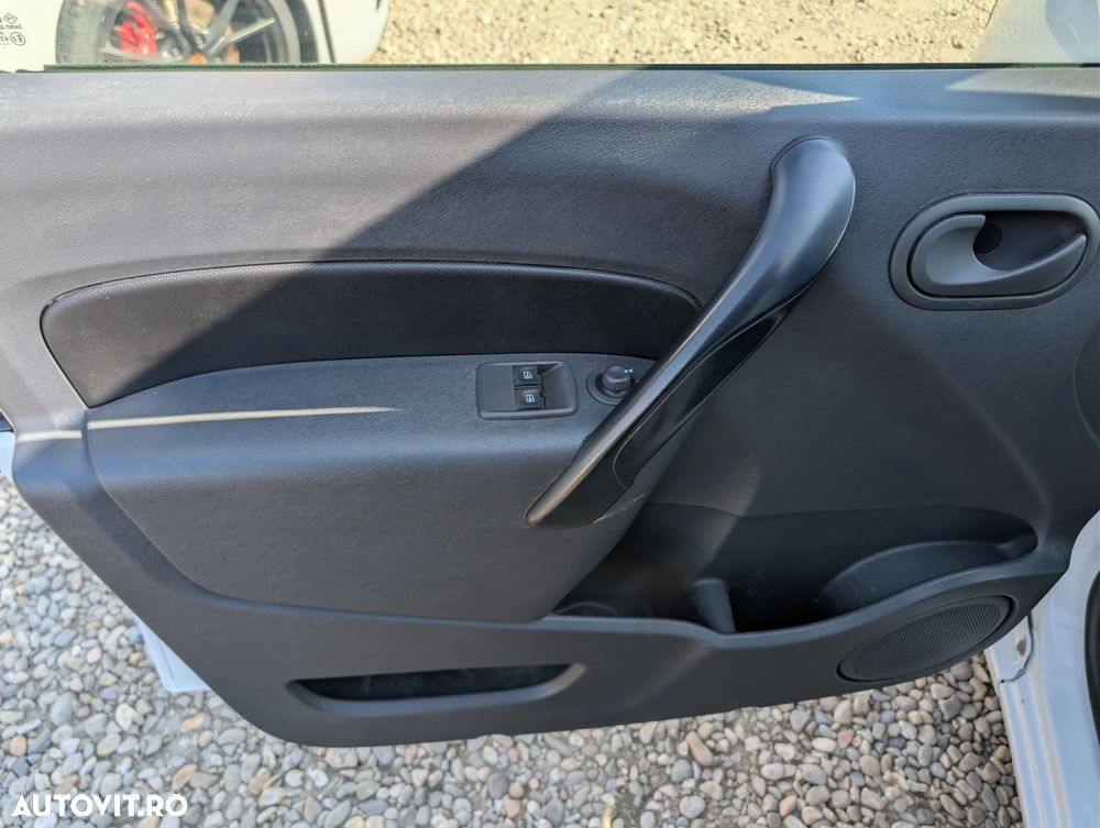 Renault Kangoo Maxi - 10