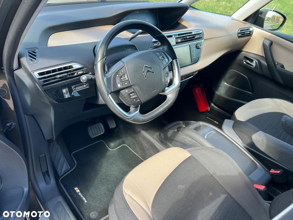 Citroën C4 Grand Picasso - 18