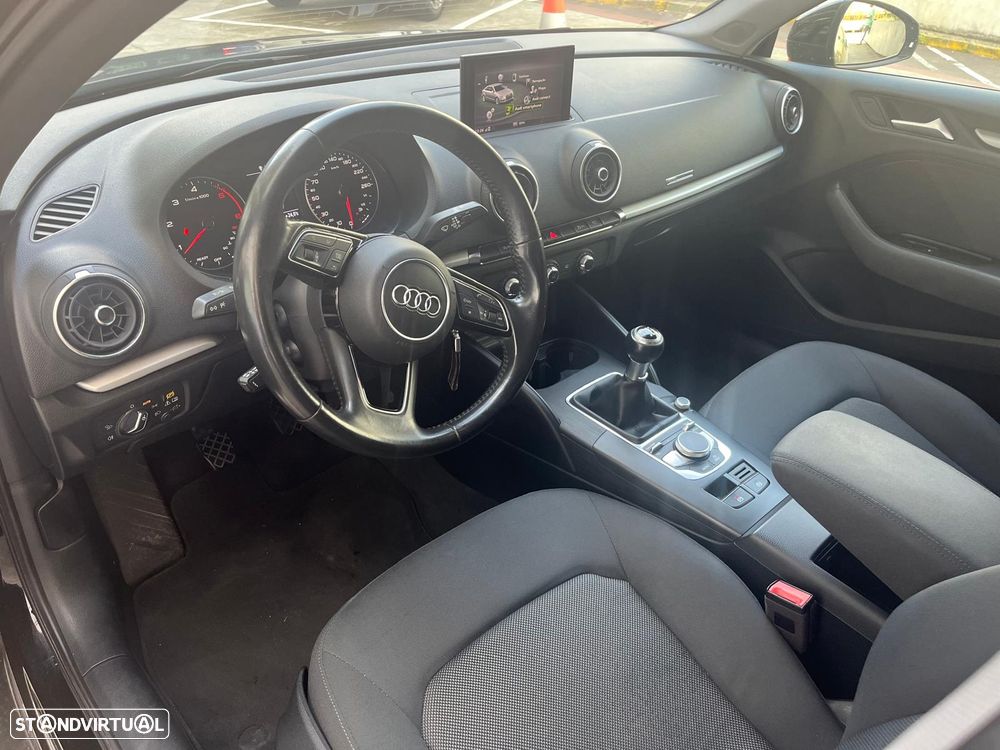 Audi A3 Limousine 1.6 TDI Design - 6