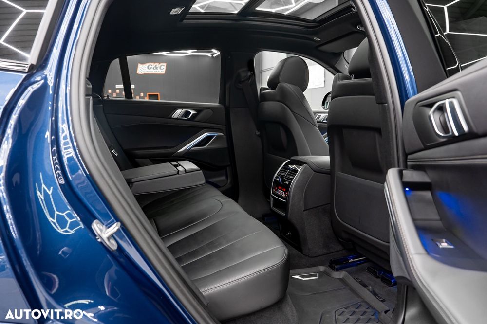 BMW X6 xDrive40i AT MHEV - 17