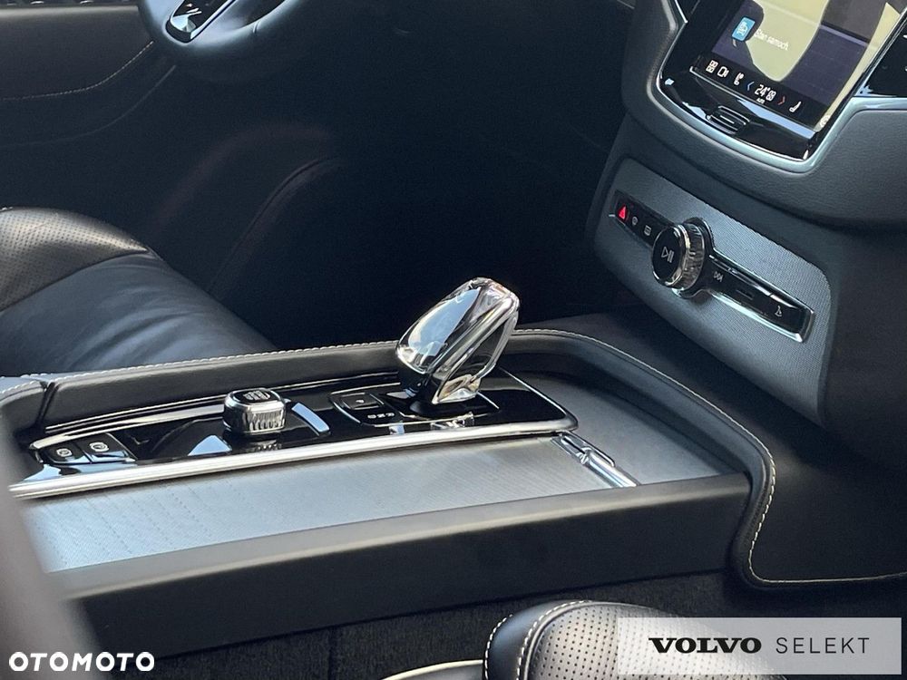 Volvo XC 90 - 20