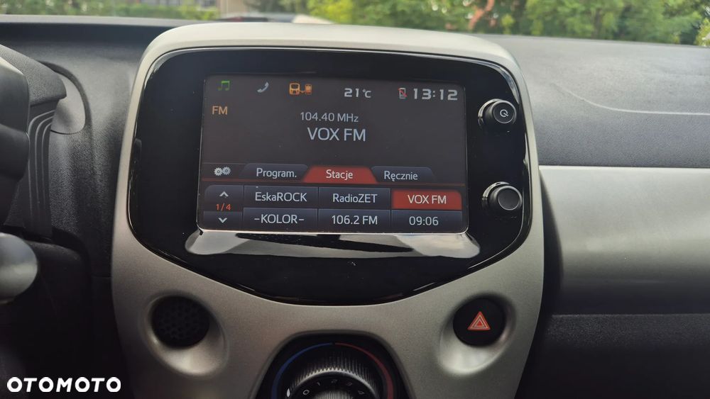 Toyota Aygo x-clusiv - 28