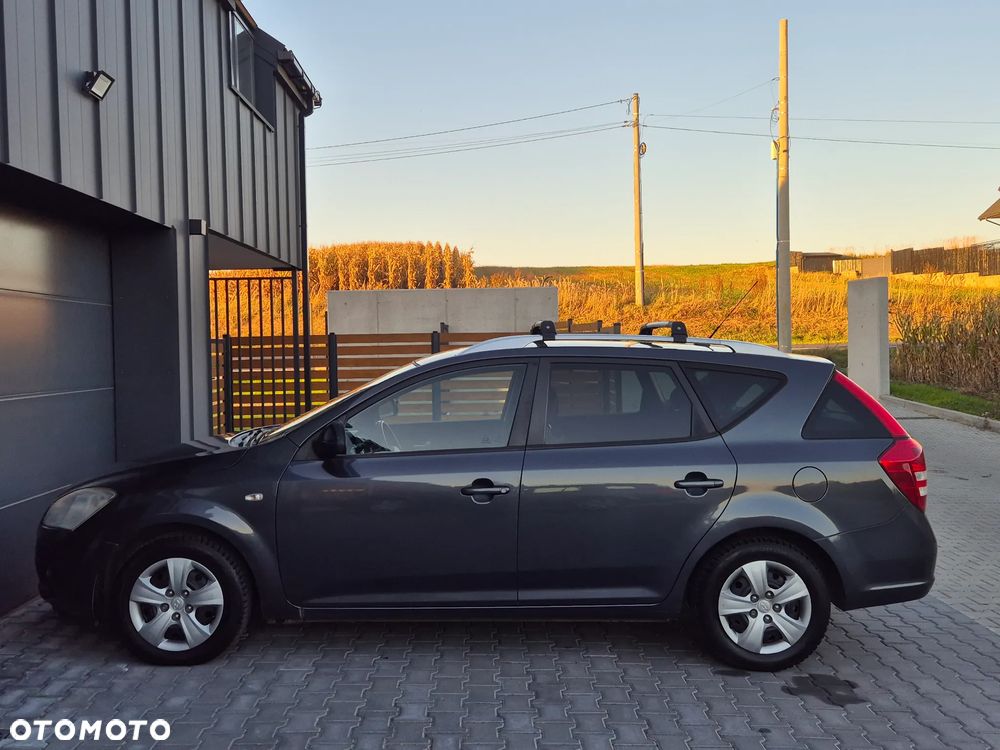 Kia Ceed 1.6 Comfort - 22