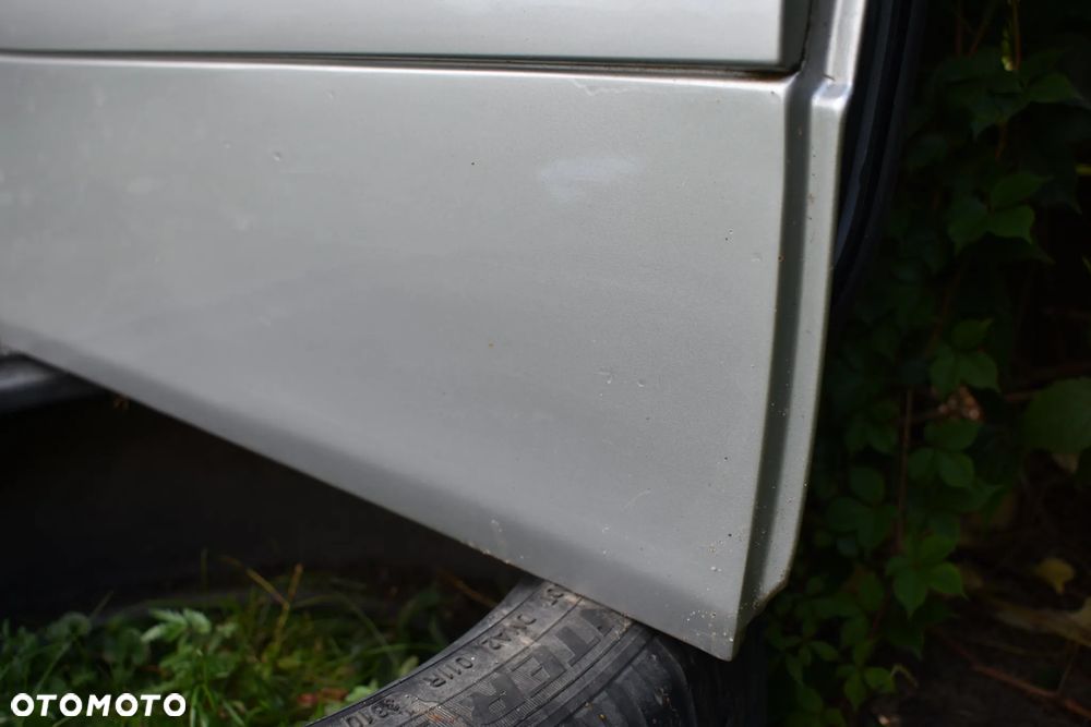 MERCEDES W211 KOMBI DRZWI TYLNE TYŁ PRAWE 744 - 12