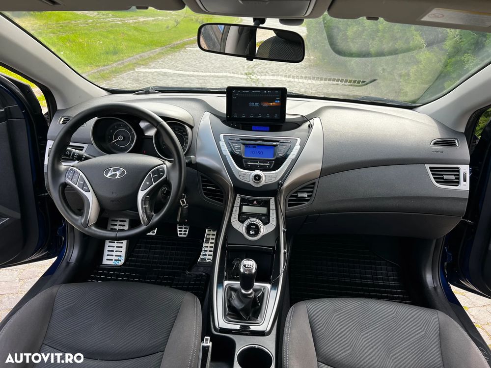 Hyundai Elantra 1.6 MPi Highway - 4