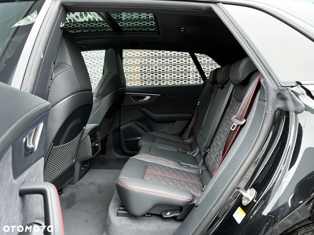 Audi RS Q8 - 7