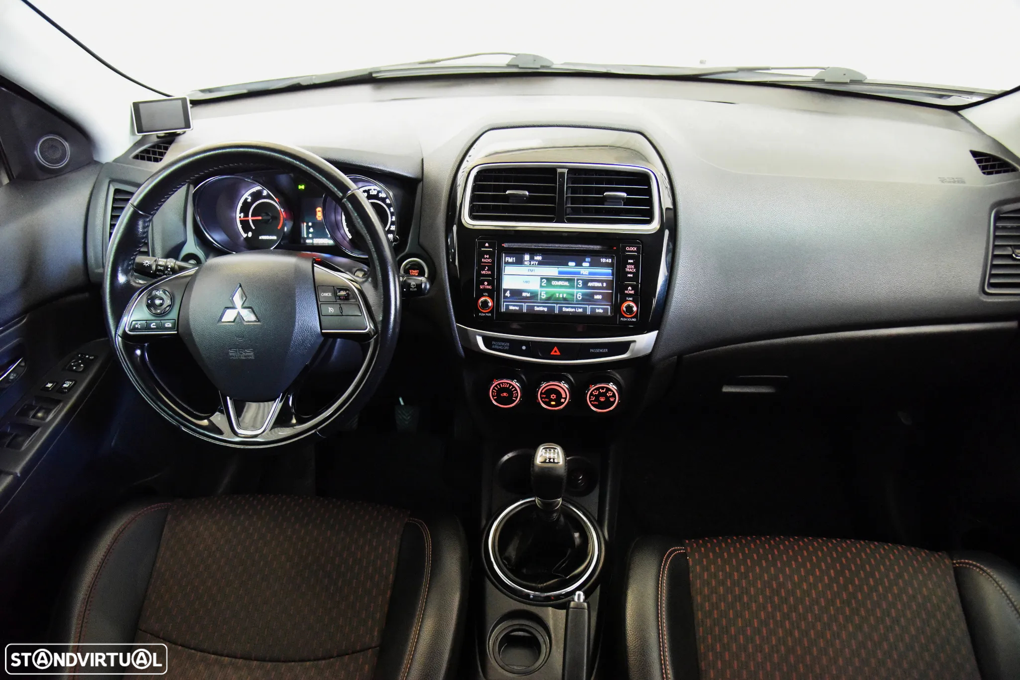 Mitsubishi ASX 1.6 DI-D Intense Black Edition - 20