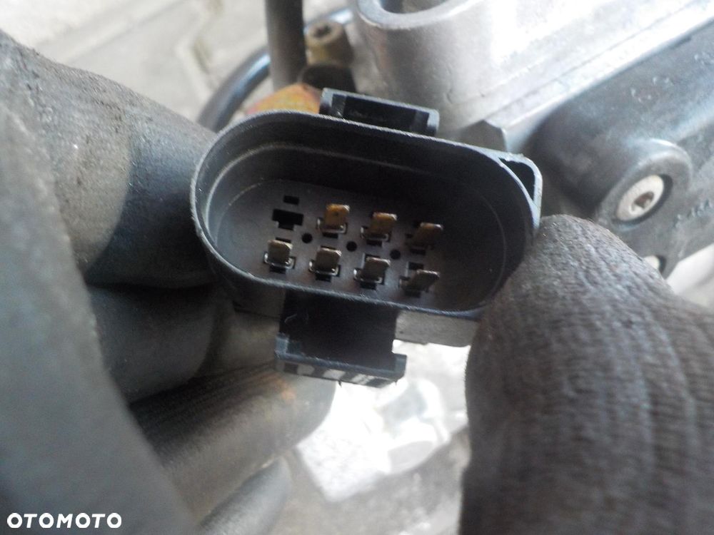 VW T4 LT 2.5 TDI POMPA WTRYSKOWA PALIWA 7PIN 074130107N - 2