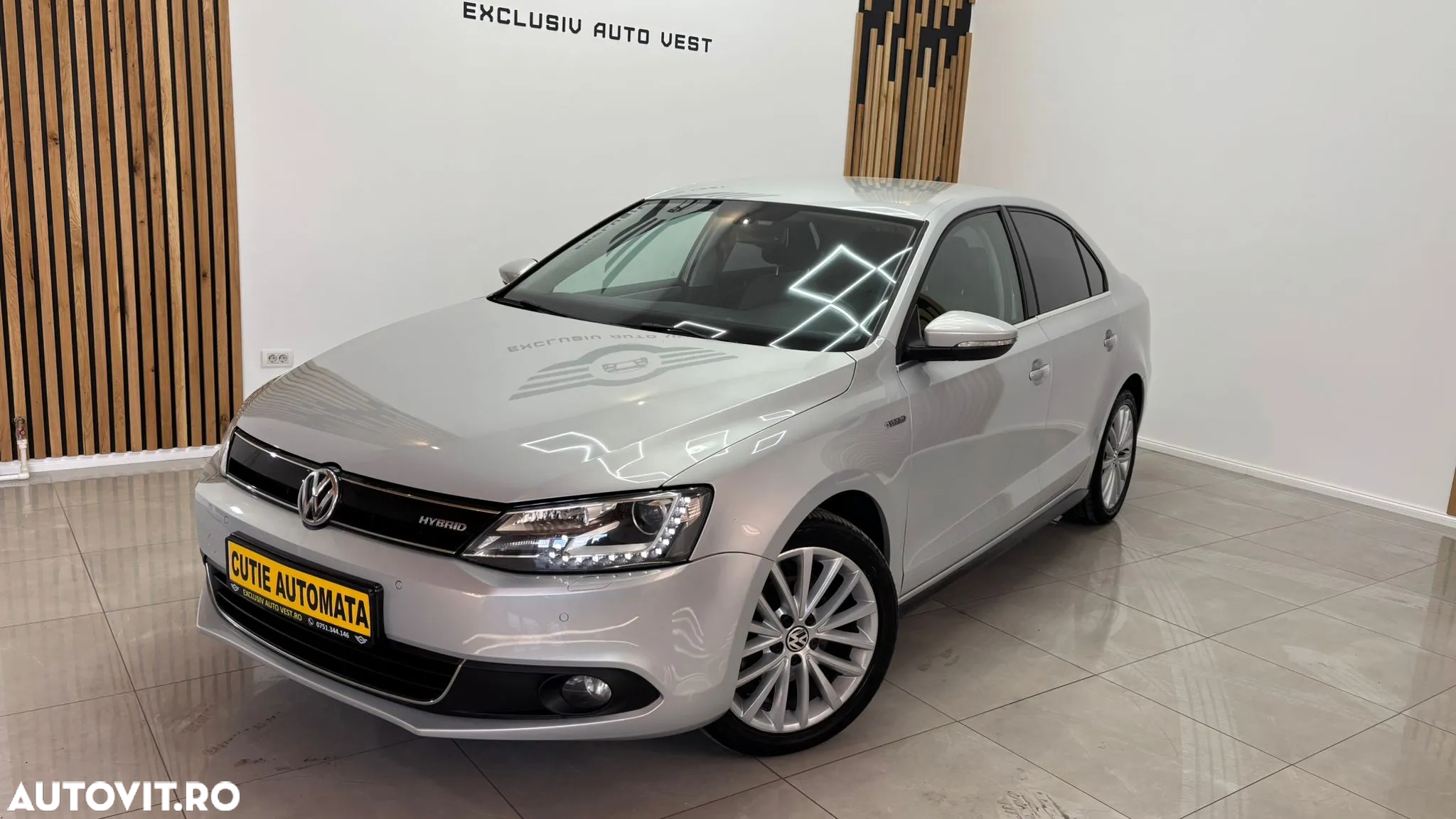 Volkswagen Jetta 1.4 Hybrid DSG Highline - 11