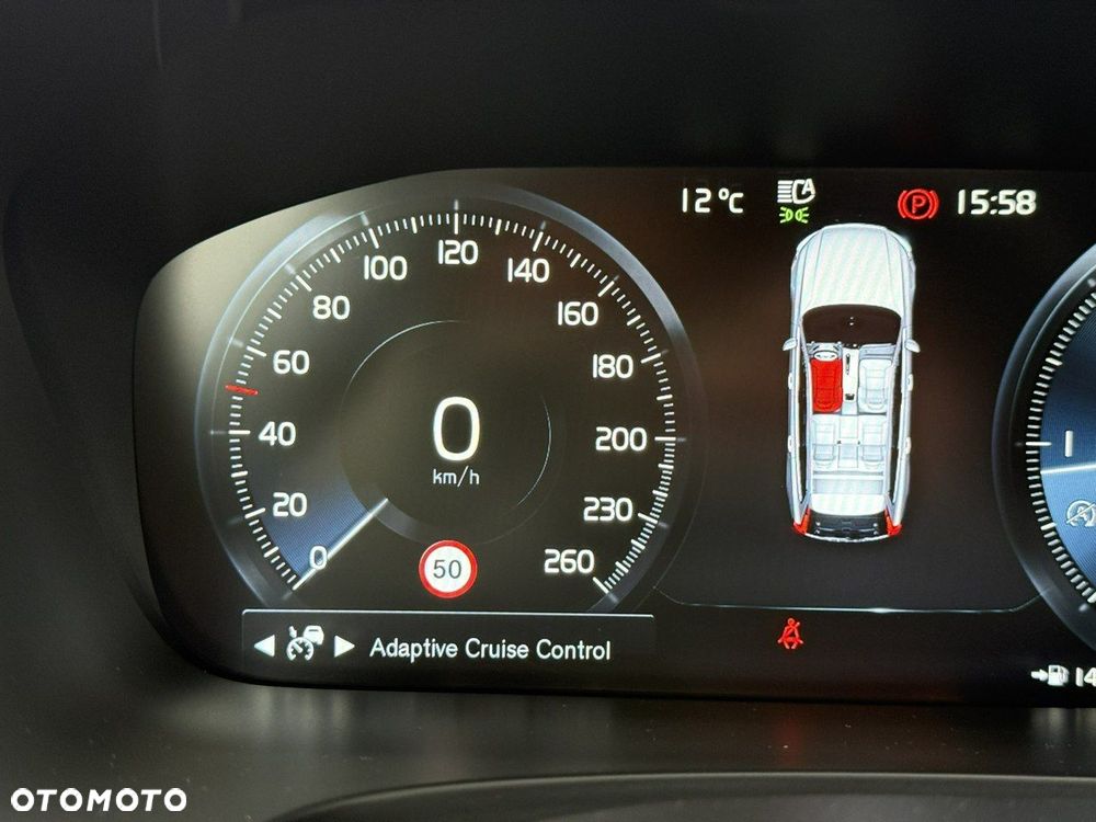 Volvo V90 D4 R-Design - 23