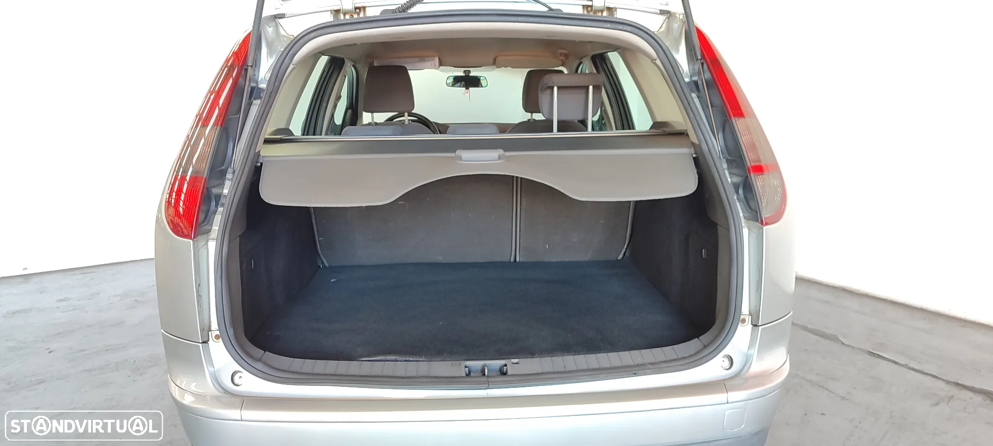 Ford Focus SW 1.6 TDCi Connec. - 13