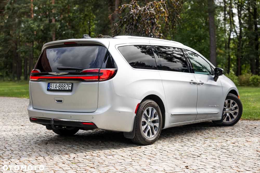 Chrysler Pacifica - 6