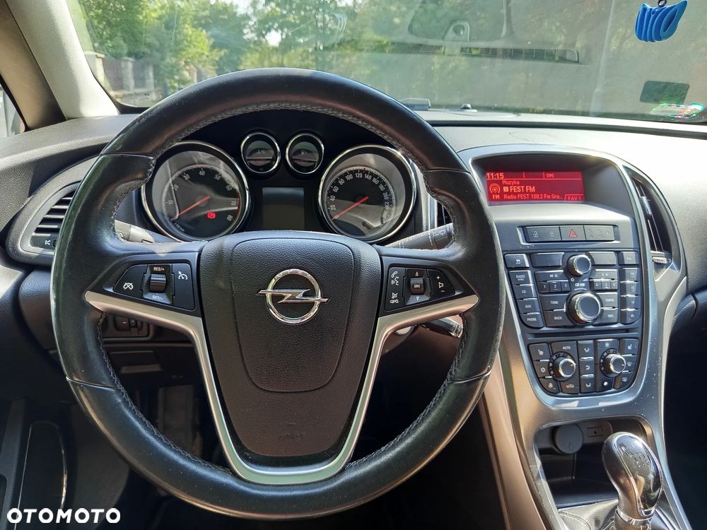 Opel Astra 1.4 Turbo - 36