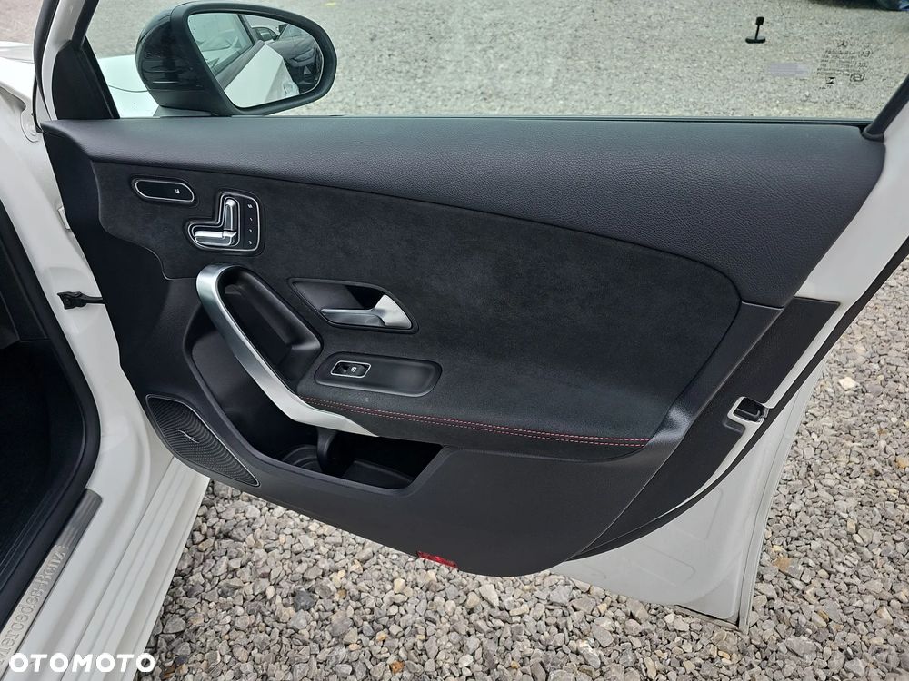 Mercedes-Benz Klasa A 200 4-Matic AMG Line 8G-DCT - 21