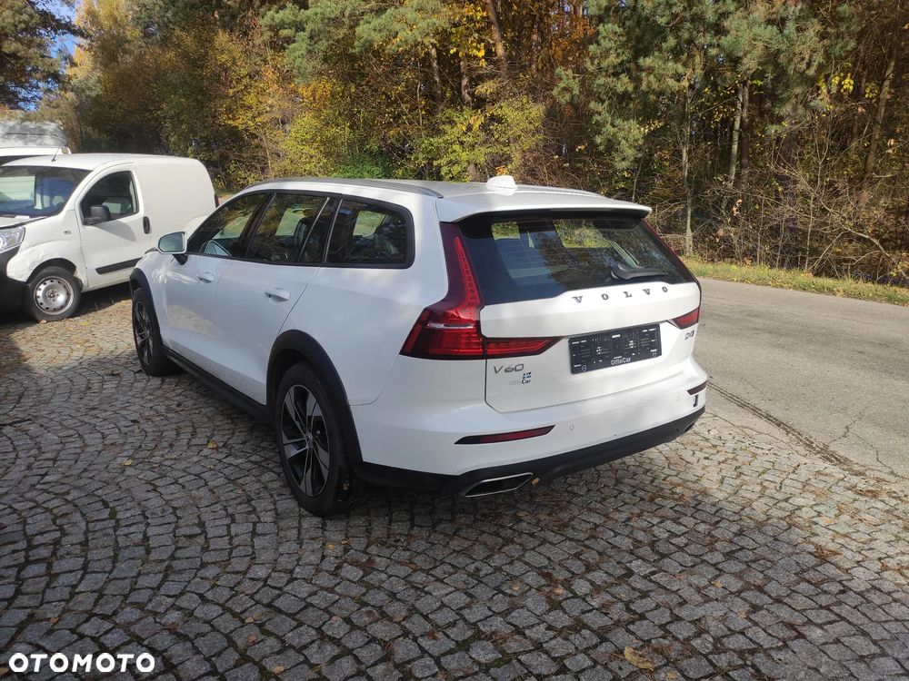 Volvo V60 D4 SCR AWD Momentum - 4