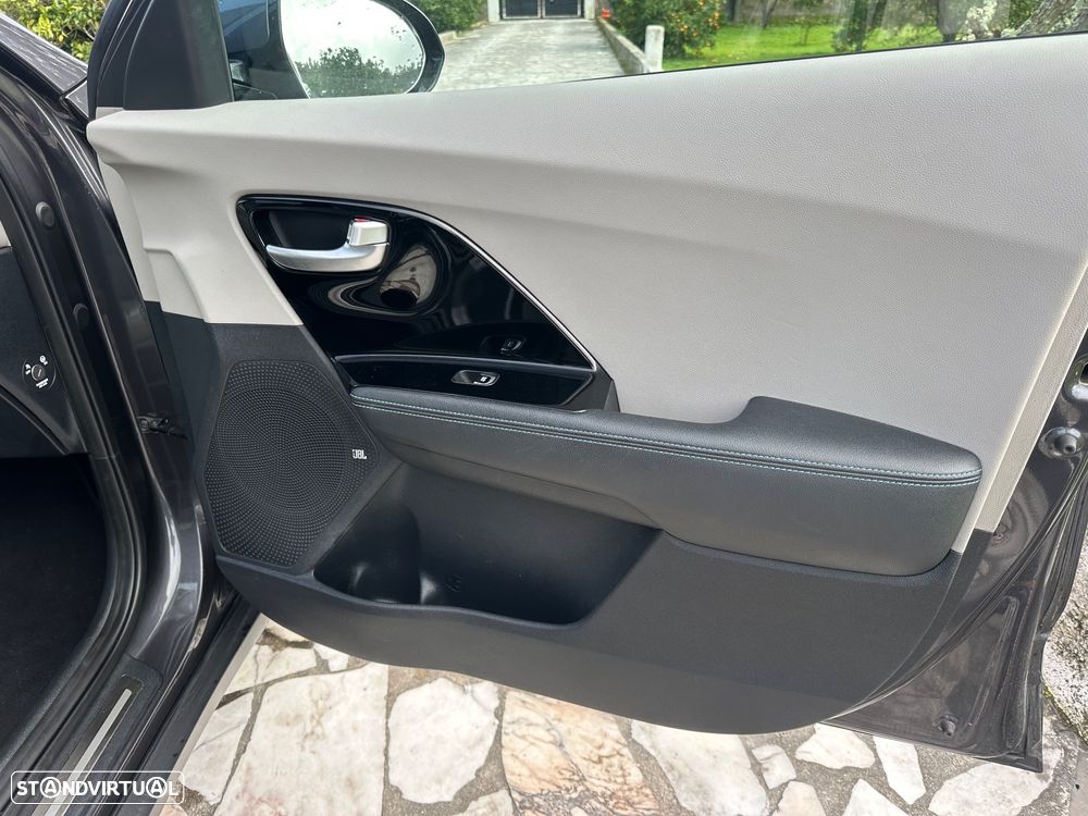 Kia Niro 1.6 GDi PHEV Tech - 27