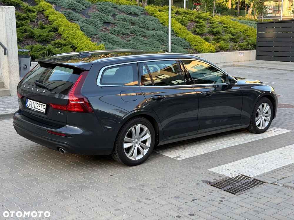 Volvo V60 D4 Momentum Pro - 5