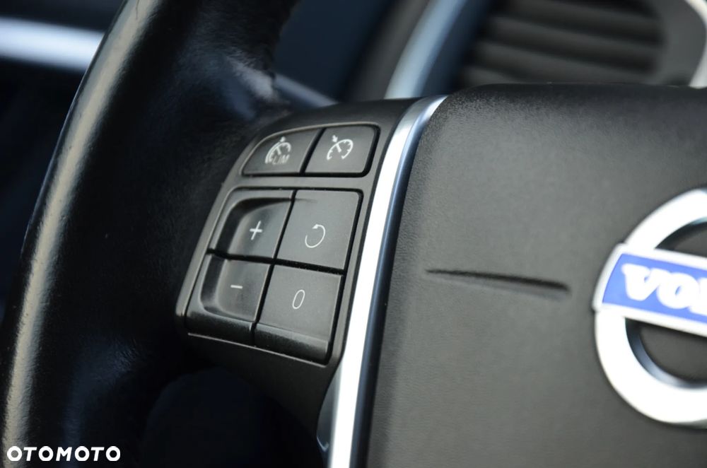 Volvo V60 D2 Drive-E Momentum - 22