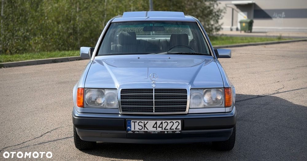 Mercedes-Benz W124 (1984-1993) - 25