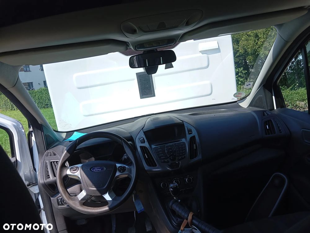 Ford Tourneo Connect - 10