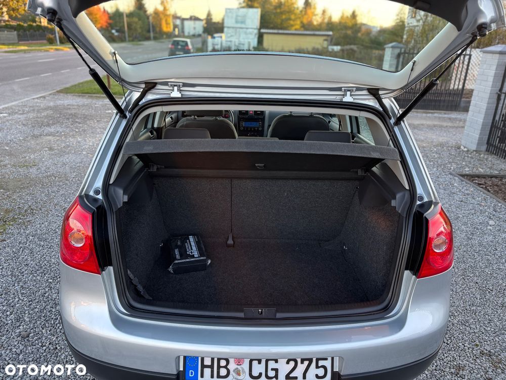 Volkswagen Golf - 16