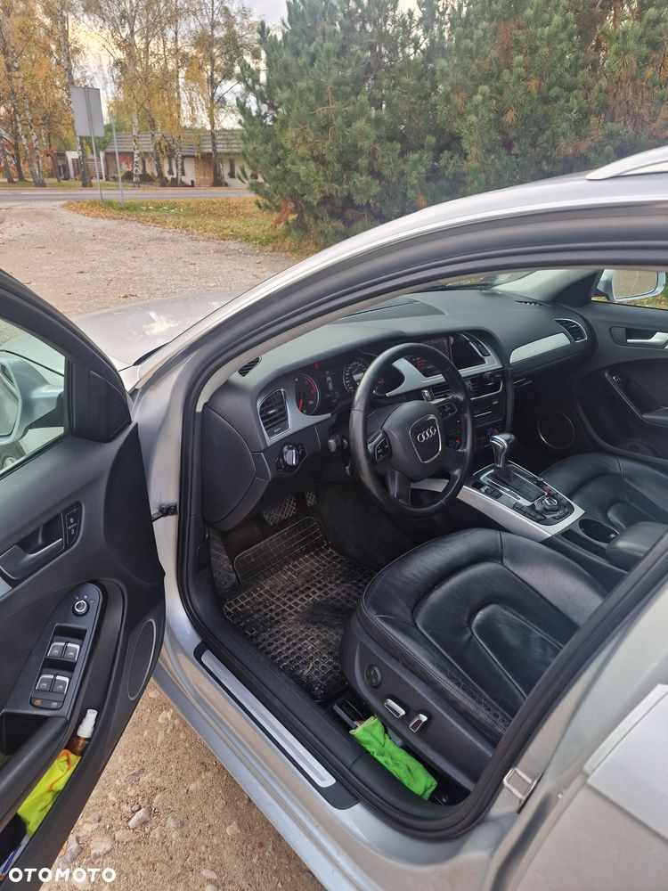 Audi A4 Limousine - 3