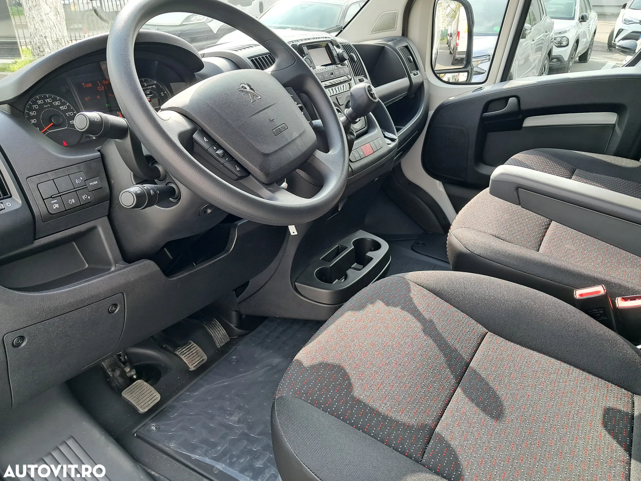 Peugeot BOXER FURGON L4H2 15 mc - 14