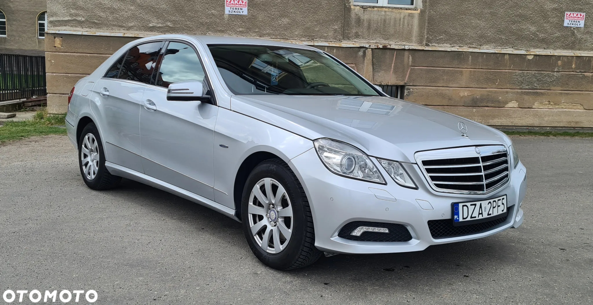 Mercedes-Benz Klasa E 250 T CGI BlueEFFICIENCY Automatik Avantgarde - 6