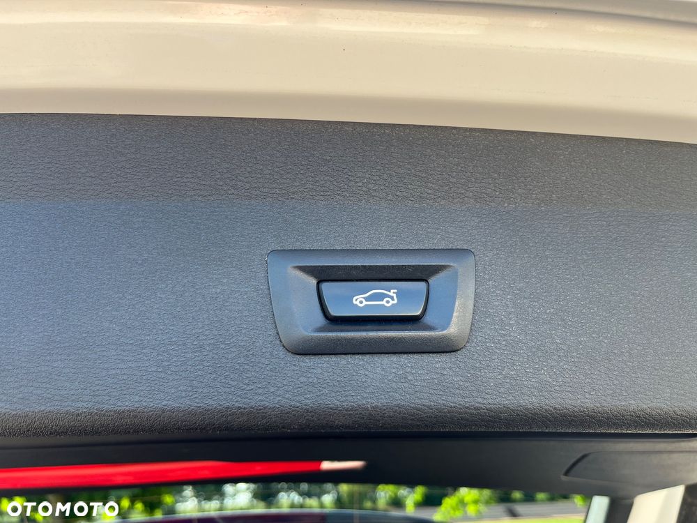 BMW X1 xDrive18d xLine sport - 20