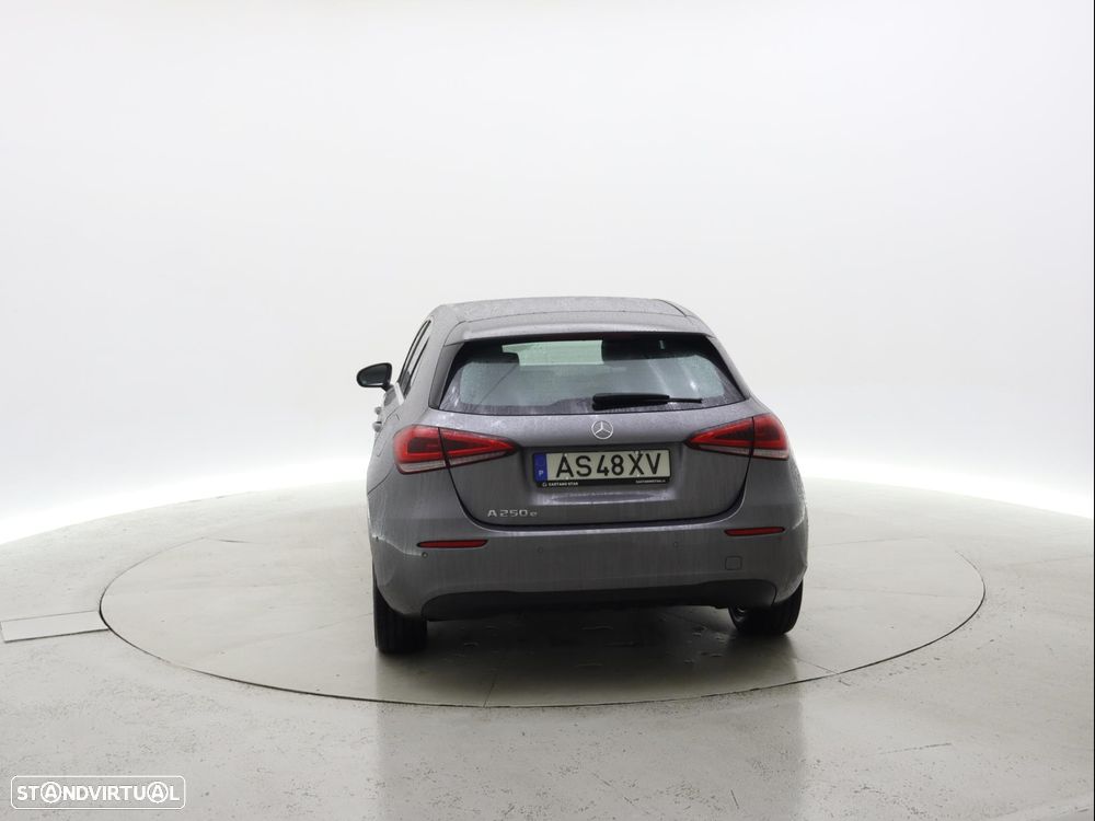 Mercedes-Benz A 250 e Style Plus - 5