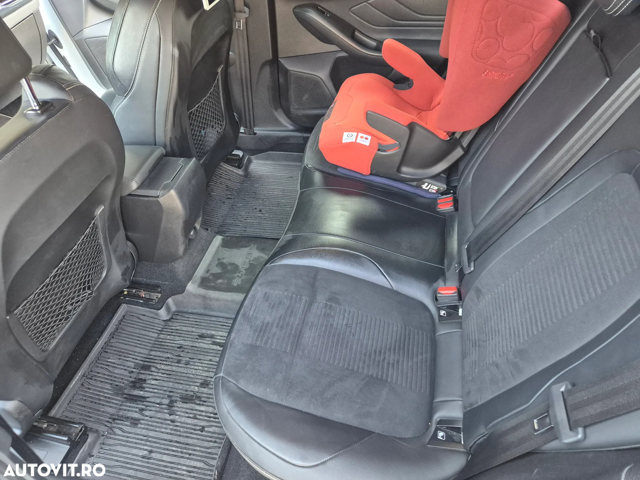 Ford Focus 2.3 Ecoboost ST X - 11