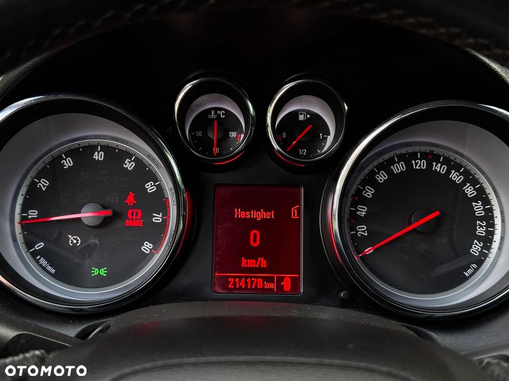 Opel Astra 1.6 Turbo Edition - 10
