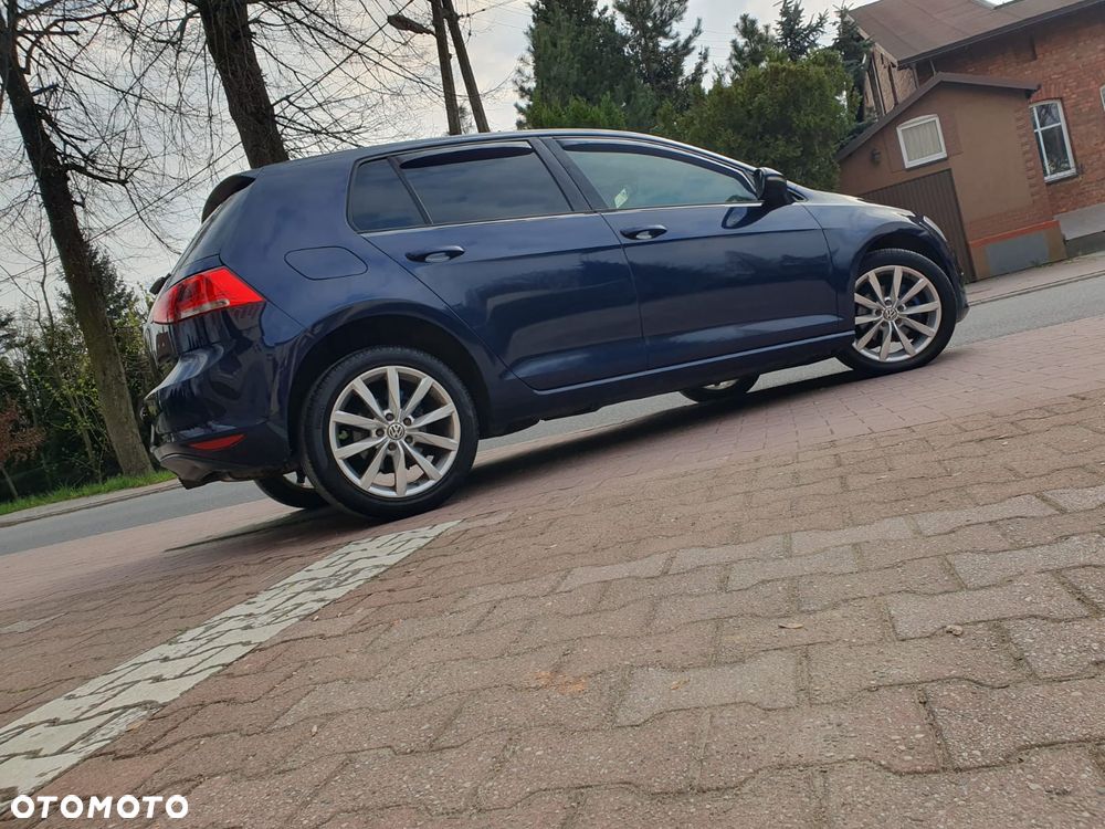 Volkswagen Golf - 32