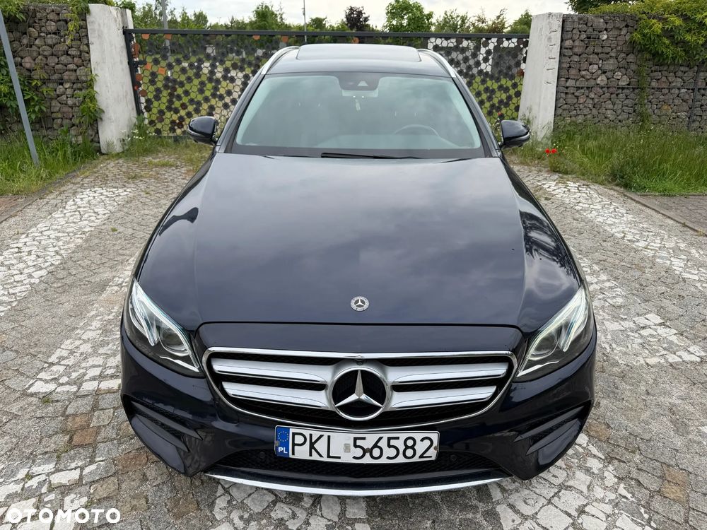 Mercedes-Benz Klasa E 400 4Matic 9G-TRONIC AMG Line - 13