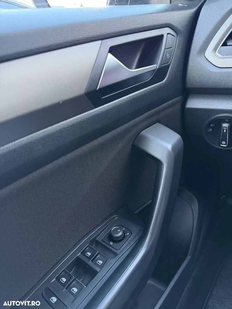 Volkswagen T-Roc 2.0 TDI DSG Design - 18