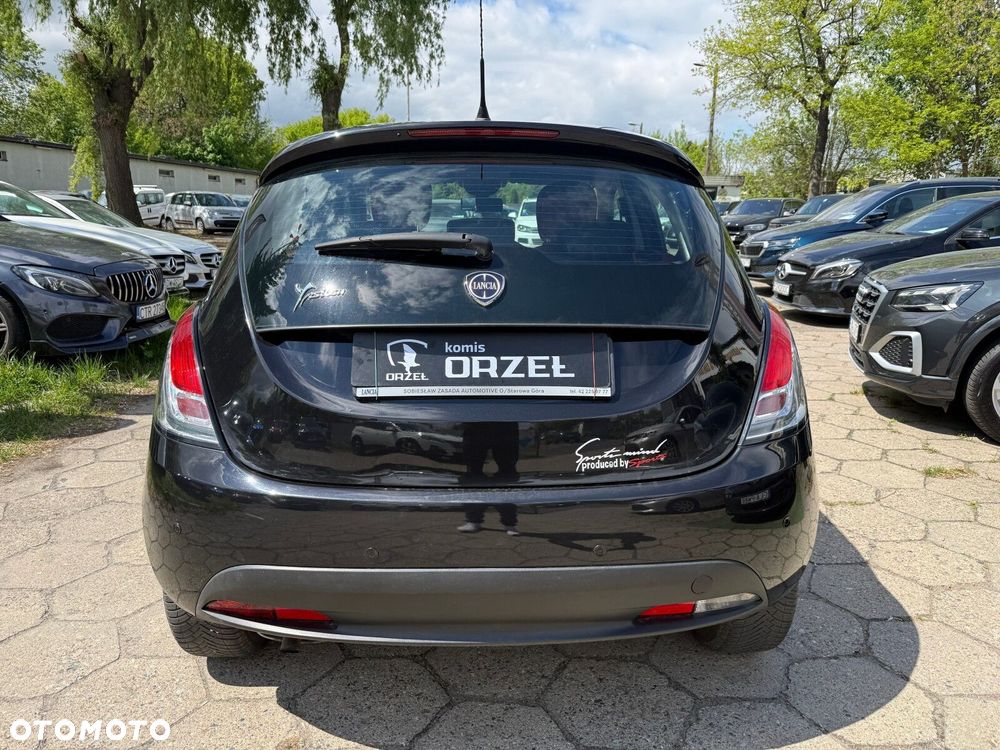 Lancia Ypsilon - 6